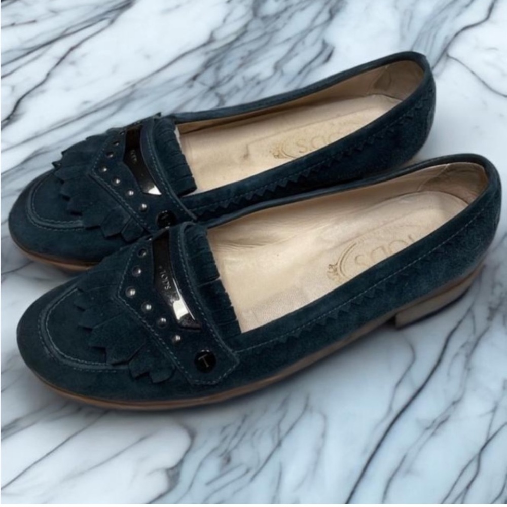 Tod’s dark green Suede Loafers US 7 preppy designer elegant quiet luxury
